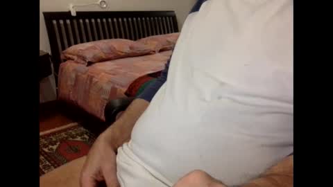 Snapshot of suxgiu chatting on February 5, 2025, 7:31 pm DownSoul online show from February 5, 2025, 7:31 pm