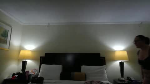 Snapshot of suzukibunny chatting on December 29, 2024, 9:52 pm SuzukiBunny online show from December 29, 2024, 9:52 pm