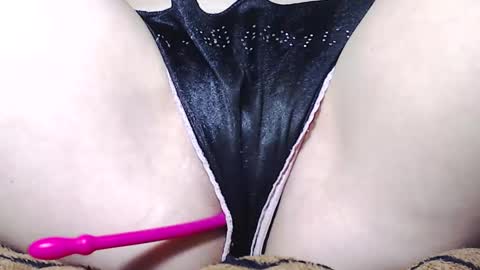 Snapshot of sweet_kitten25 chatting on February 27, 2025, 10:15 am Kitten online show from February 27, 2025, 10:15 am