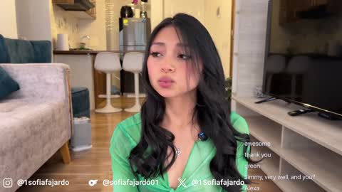 Snapshot of sweet_littleee chatting on February 24, 2026, 9:35 pm free private online show from February 24, 2026, 9:35 pm