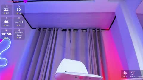 Snapshot of sweet_mackensy chatting on February 6, 2026, 5:01 am Miss Mackensy online show from February 6, 2026, 5:01 am