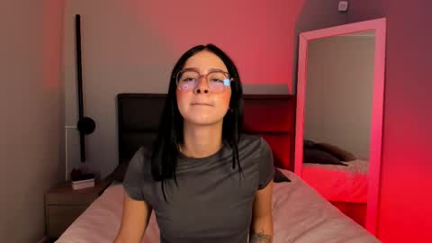 Snapshot of sweet_obsession__ chatting on February 18, 2026, 12:01 pm Sweet Obsession online show from February 18, 2026, 12:01 pm