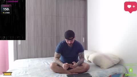 Snapshot of sweetdesires_ chatting on February 12, 2026, 4:24 pm online show from February 12, 2026, 4:24 pm