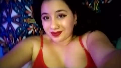 Snapshot of sweetie__annie chatting on February 10, 2025, 5:14 am Ana Mara i cant Make noise My family is here online show from February 10, 2025, 5:14 am