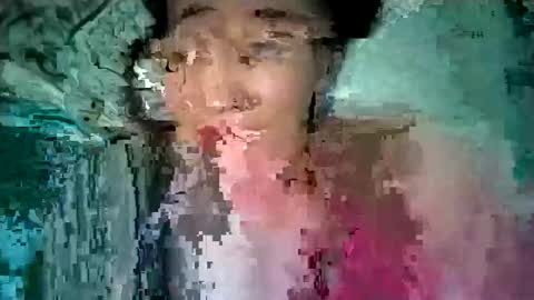 Snapshot of sweetie__annie chatting on February 26, 2025, 2:48 am Ana Mara i cant Make noise My family is here online show from February 26, 2025, 2:48 am