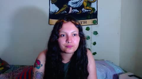 Snapshot of sweetie_maryy chatting on January 15, 2026, 8:01 pm Maria my insta sweetie maryy online show from January 15, 2026, 8:01 pm