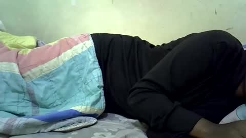 sweetielonglips online show from December 17, 2025, 7:58 am