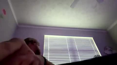 Snapshot of sweetnsexy95 chatting on January 11, 2026, 12:32 pm WeAim2PZzz online show from January 11, 2026, 12:32 pm