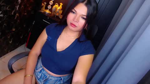 Snapshot of sweetprettyangelts chatting on December 9, 2024, 2:13 am angelica online show from December 9, 2024, 2:13 am