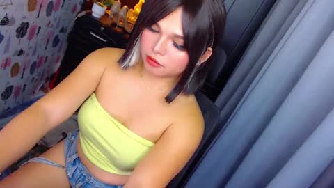 Snapshot of sweetprettyangelts chatting on December 15, 2024, 6:48 pm angelica online show from December 15, 2024, 6:48 pm