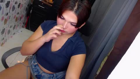 Snapshot of sweetprettyangelts chatting on March 9, 2025, 3:43 am angelica online show from March 9, 2025, 3:43 am