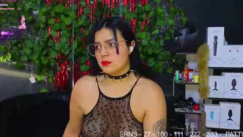 Snapshot of sweett_mollyy chatting on February 20, 2026, 10:32 pm Molly - INDEPENDENT MODEL online show from February 20, 2026, 10:32 pm