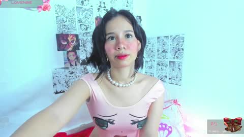 Snapshot of sylphy17 chatting on December 11, 2024, 11:32 pm sylphy17 online show from December 11, 2024, 11:32 pm