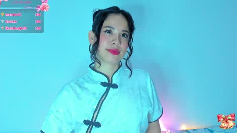 Snapshot of sylphy17 chatting on January 1, 2025, 10:35 pm sylphy17 online show from January 1, 2025, 10:35 pm