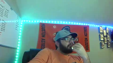 Snapshot of taintnuzzler_13 chatting on February 3, 2025, 8:57 am TaintNuzzler online show from February 3, 2025, 8:57 am