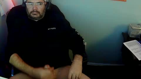 Snapshot of taintnuzzler_13 chatting on February 20, 2025, 12:19 am TaintNuzzler online show from February 20, 2025, 12:19 am