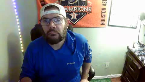 Snapshot of taintnuzzler_13 chatting on September 11, 2025, 10:26 am TaintNuzzler online show from September 11, 2025, 10:26 am