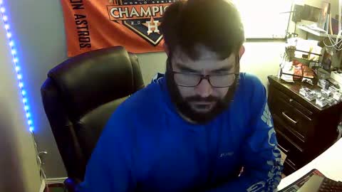 Snapshot of taintnuzzler_13 chatting on September 22, 2025, 6:26 am TaintNuzzler online show from September 22, 2025, 6:26 am