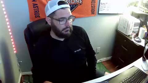 Snapshot of taintnuzzler_13 chatting on October 3, 2025, 10:56 am TaintNuzzler online show from October 3, 2025, 10:56 am