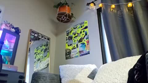 Snapshot of taishabubblebutt chatting on December 13, 2024, 6:05 pm Taishabubblebutt online show from December 13, 2024, 6:05 pm