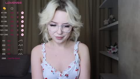 Emily online show from February 1, 2025, 9:19 pm