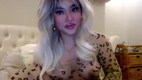 Lena online show from February 18, 2025, 2:49 pm