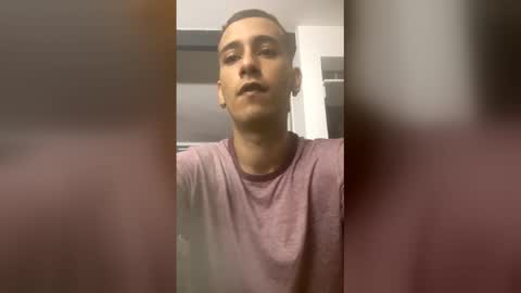 Snapshot of talktome4 chatting on February 25, 2026, 1:37 am talktome4 online show from February 25, 2026, 1:37 am