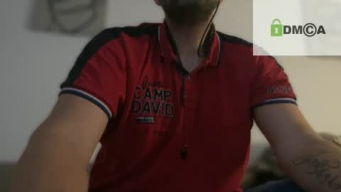 Snapshot of tallboy77eu chatting on December 9, 2024, 1:18 am Aligator online show from December 9, 2024, 1:18 am