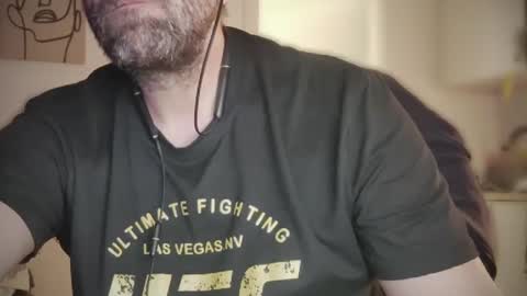 Snapshot of tallboy77eu chatting on January 12, 2025, 1:00 am Aligator online show from January 12, 2025, 1:00 am