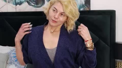 Snapshot of taniyagrey chatting on February 12, 2026, 7:14 am tanyaGrey online show from February 12, 2026, 7:14 am