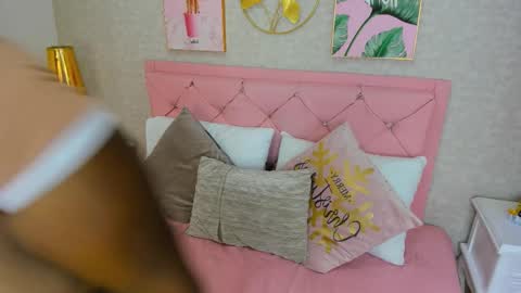 tanysha_03 online show from September 9, 2025, 11:43 am