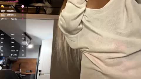 Snapshot of tashinadoncaster chatting on January 17, 2026, 4:54 pm Viola online show from January 17, 2026, 4:54 pm