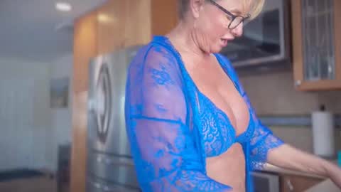 veronicabrian online show from February 11, 2026, 8:14 pm