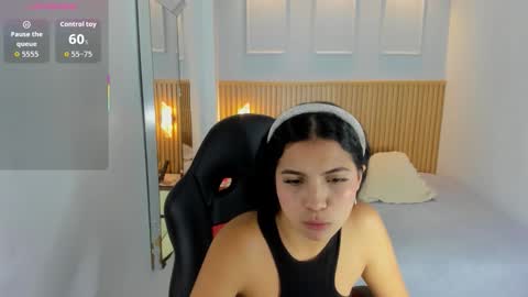 Snapshot of tatigold2 chatting on February 20, 2026, 7:36 pm T A T I online show from February 20, 2026, 7:36 pm