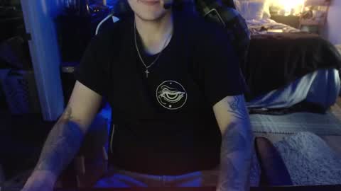 Snapshot of tattedhubs5 chatting on October 25, 2025, 8:14 pm tattedhubs5 online show from October 25, 2025, 8:14 pm