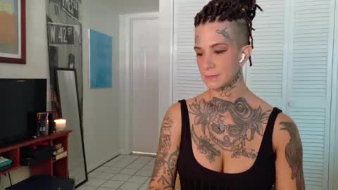 Snapshot of tattooed_natalia chatting on February 1, 2026, 1:09 pm Natalia 3 online show from February 1, 2026, 1:09 pm