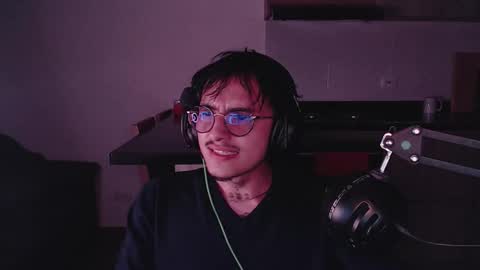 Snapshot of te0__0 chatting on January 11, 2026, 4:50 am Teo independent model online show from January 11, 2026, 4:50 am