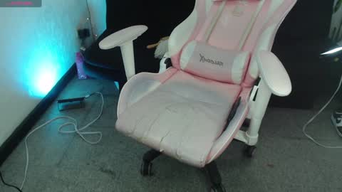 Snapshot of tefy_bratz chatting on January 22, 2025, 7:57 am tefy_bratz online show from January 22, 2025, 7:57 am