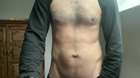 Snapshot of tender_joy_love chatting on September 9, 2025, 8:14 am tender_joy_love online show from September 9, 2025, 8:14 am