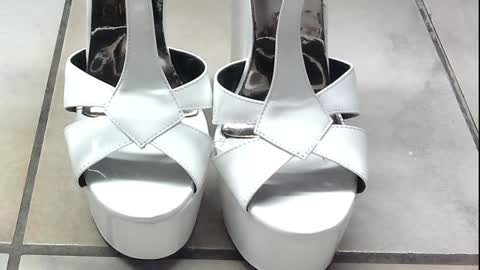 teninchheels online show from December 2, 2024, 5:04 pm