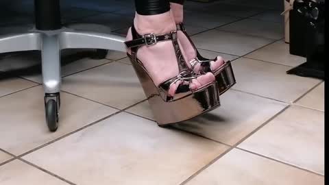 teninchheels online show from December 28, 2024, 5:14 pm