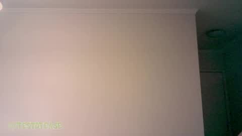 Milo online show from November 3, 2025, 2:13 am