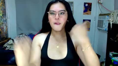 Snapshot of tgirlselena chatting on February 16, 2026, 4:30 am tgirlselena online show from February 16, 2026, 4:30 am