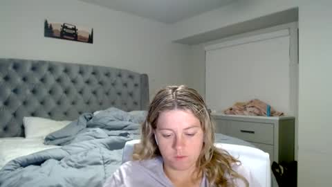 Snapshot of thatprettyblondegirl chatting on February 11, 2025, 2:35 am thatprettyblondegirl online show from February 11, 2025, 2:35 am