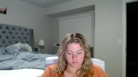 Snapshot of thatprettyblondegirl chatting on February 12, 2025, 2:56 am thatprettyblondegirl online show from February 12, 2025, 2:56 am