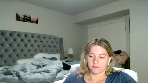 Snapshot of thatprettyblondegirl chatting on February 26, 2025, 2:26 am thatprettyblondegirl online show from February 26, 2025, 2:26 am