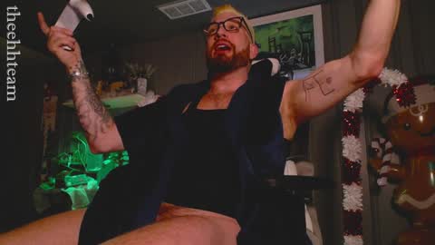 Snapshot of theehhteam chatting on December 9, 2024, 4:45 am H online show from December 9, 2024, 4:45 am