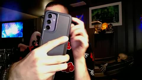 Snapshot of theehhteam chatting on October 15, 2025, 4:40 pm H online show from October 15, 2025, 4:40 pm