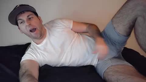 Theetwohander online show from March 3, 2026, 3:23 am