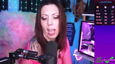 Snapshot of thekittengirlnix chatting on February 25, 2026, 8:18 pm Nix online show from February 25, 2026, 8:18 pm